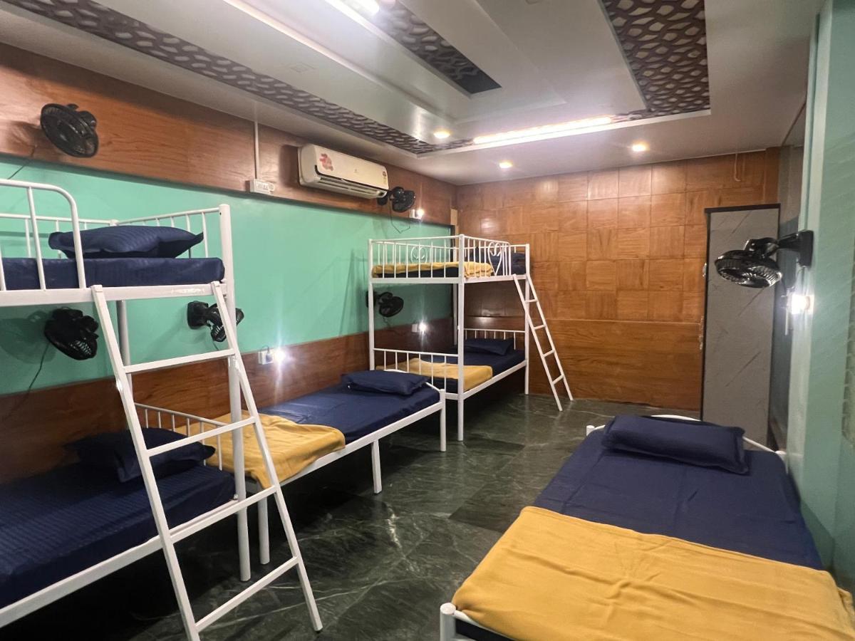 Backpackers Hostel Pune Exterior foto